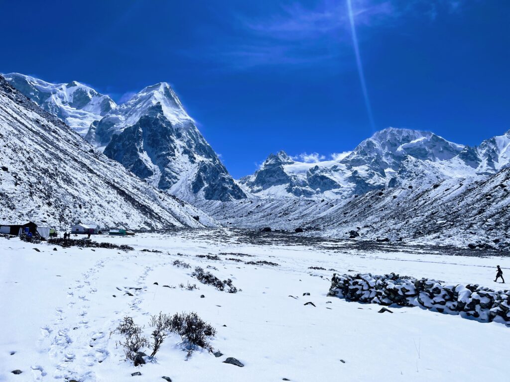 बैशाखको पहिलो हप्ताको हिमपात रामजेरमा